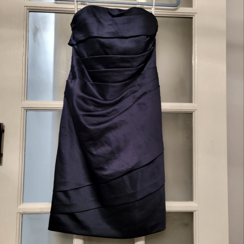 Davids Bridal Navy size 2 Formal Strapless rouched dress lined Wedding